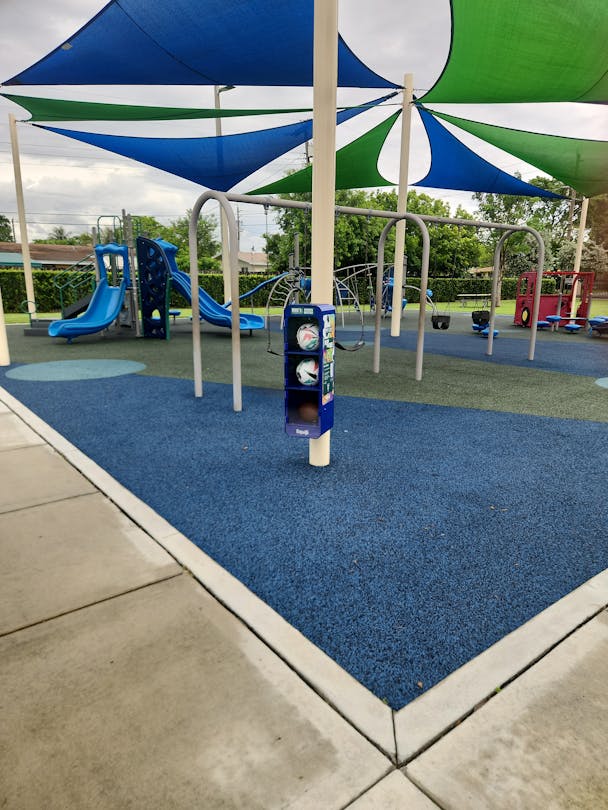 Cloverleaf Park - Playground